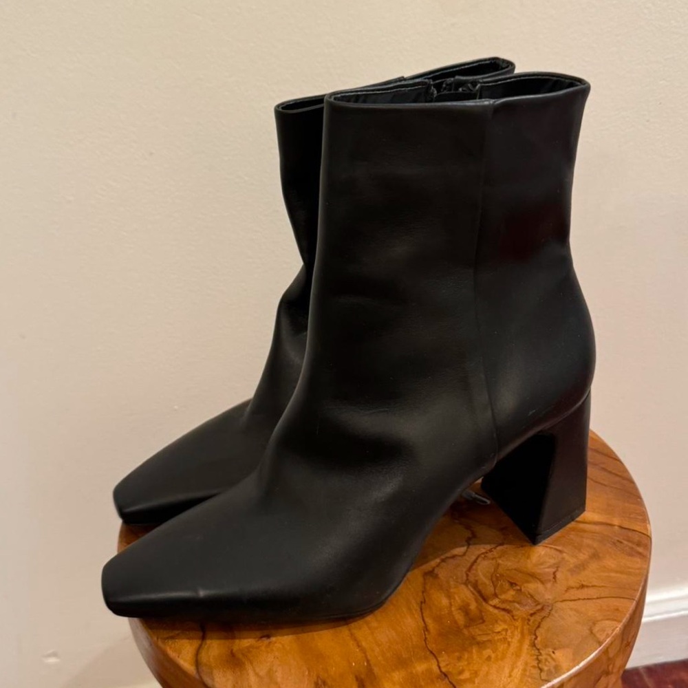 Zara Black Leather Boots - Picture 4 of 5